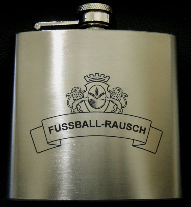 Flachmann Gravur Fussball Logo